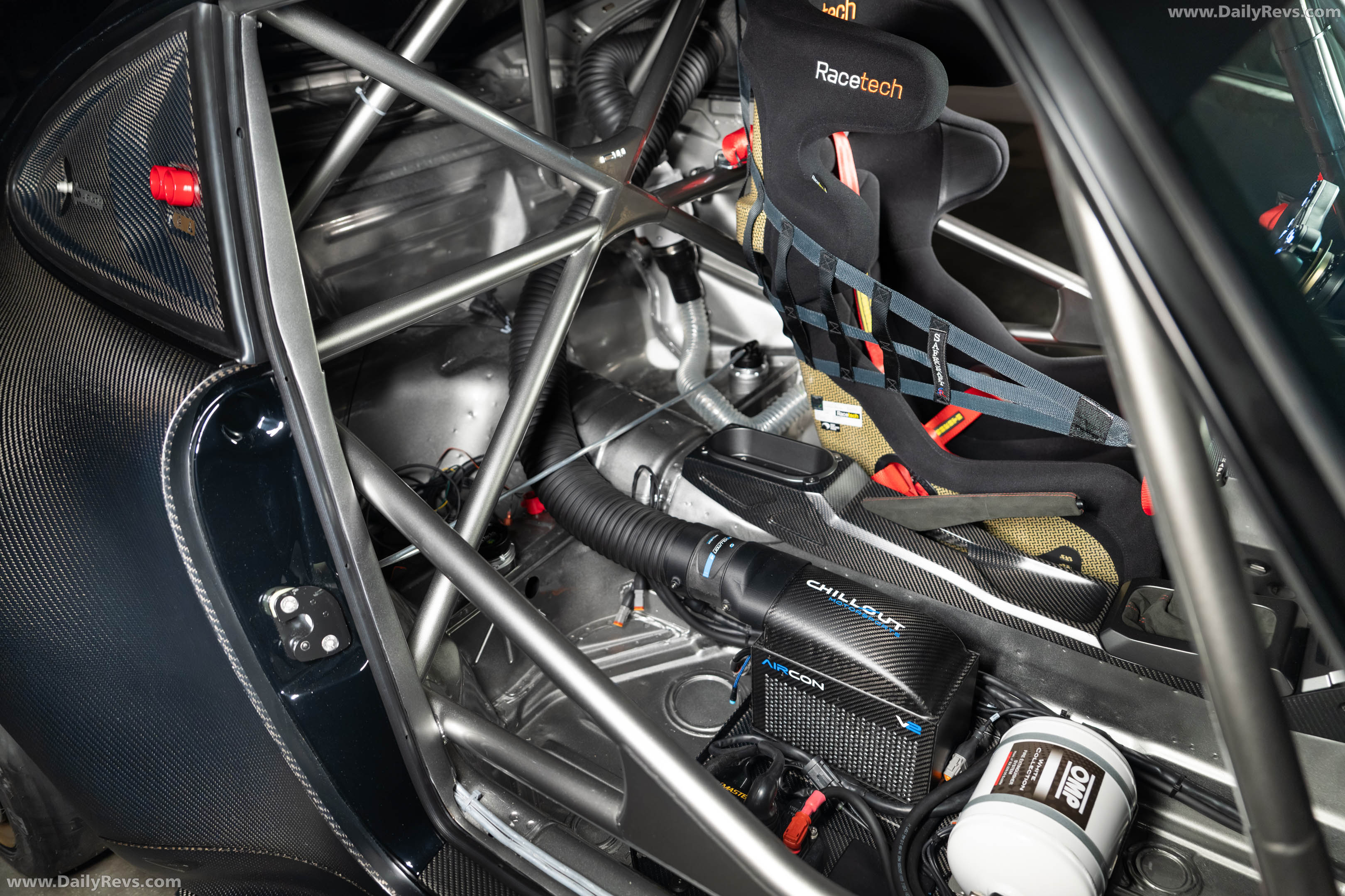 2027 Gunther Werks GXR-Evo Interior